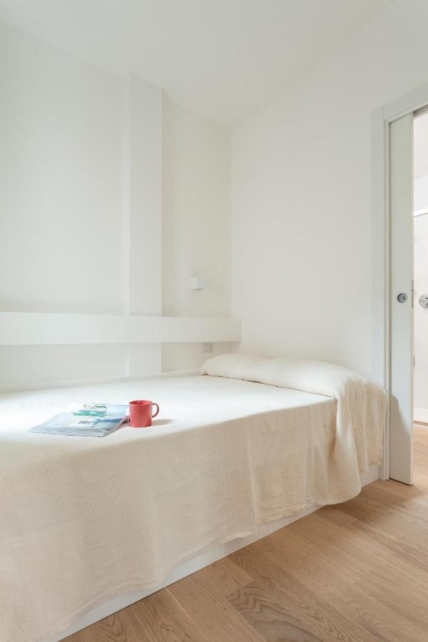 Casa Serena - Meryggiare Apartments ミラノ エクステリア 写真